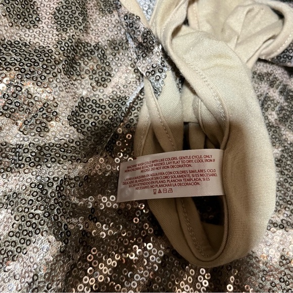 #7 Not So Mystery Maeve Size 6 No boundaries Sequined Shirt XXL - Picture 7 of 9